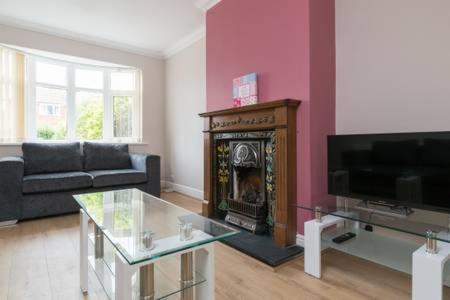 Solihull/NEC/Airport 3 BR Semi-detached House Birmingham Exterior foto